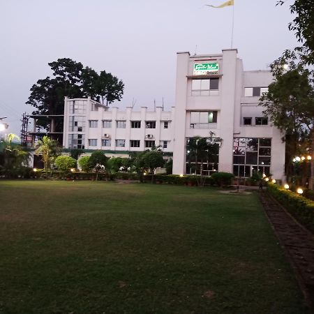 Oyo 24916 Hotel Aquatic Palace Kalyani Eksteriør bilde